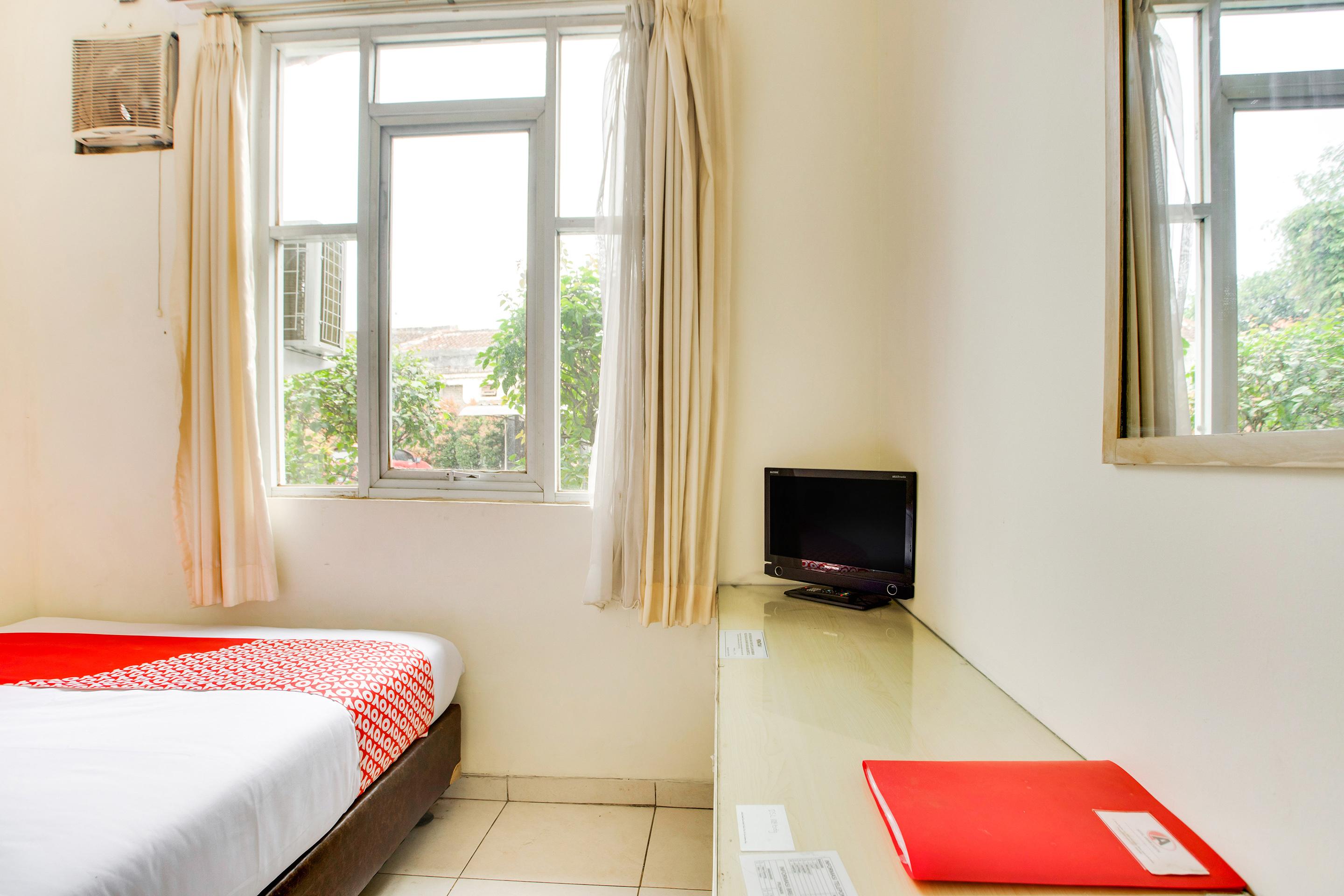 Reddoorz @ Hotel Arimbi Dewi Sartika Baru باندونج المظهر الخارجي الصورة